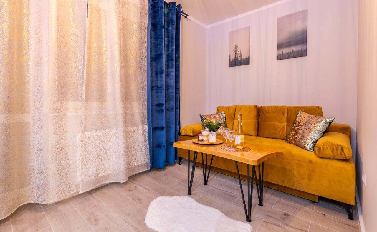 Apartamento Apartament Kasztelan Ustrzyki Dolne Exterior foto